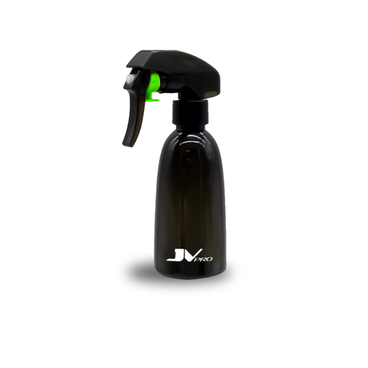 “JV PRO Fine Mist Spray Bottle – 250ml black refillable barber tool for professional hair styling and grooming.”